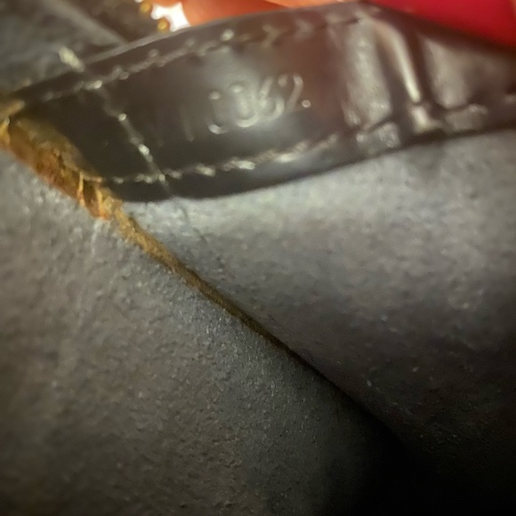 LOUIS VUITTON JOSH BACKPACK LEATHER BACKPACK - Picture 13 of 13